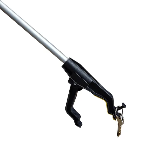 RGM24 Deluxe Reacher Keys On Hook Side View